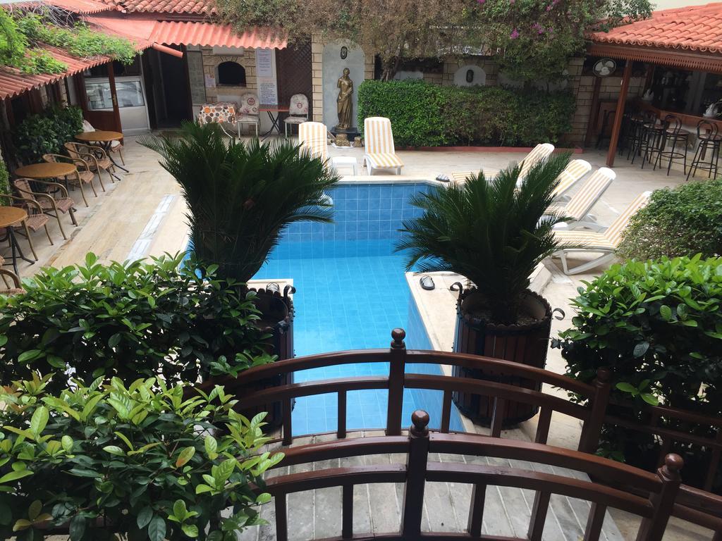 Hotel Karyatit Kaleici Antalya Kültér fotó
